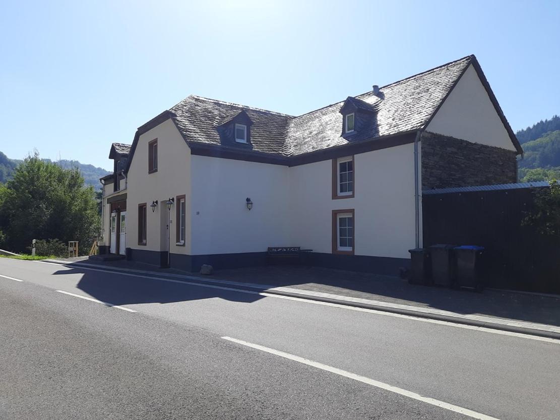 Livi'S Landhaus Neumagen-Dhron Esterno foto
